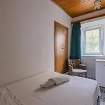 Zuemruet Gazde/Camere de închiriat *