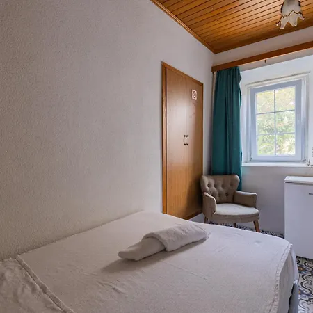 Zuemruet Gazde/Camere de închiriat *